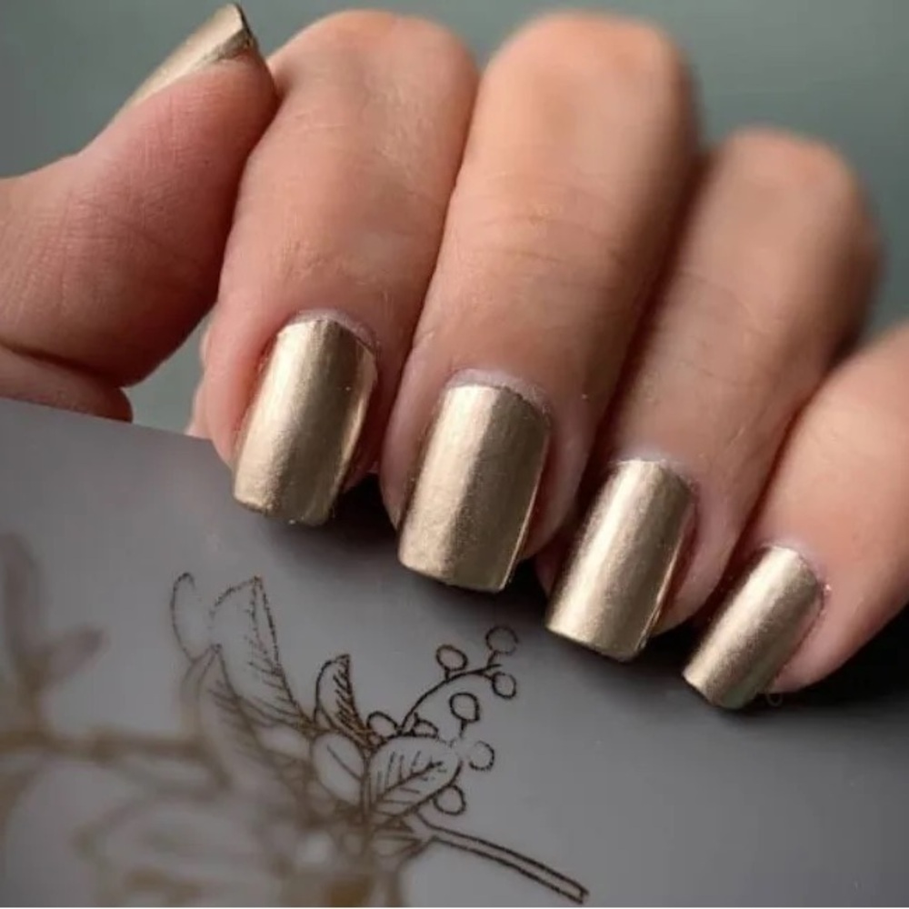 Color Street Champagne Gold Nail Wraps